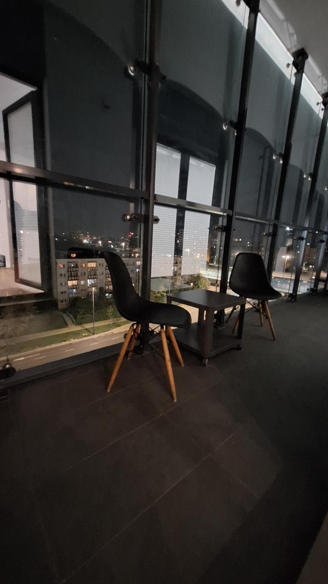 Big City Life Apartments - Bliska Wola Tower A Warsawa Bagian luar foto